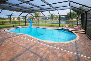 Clean pool